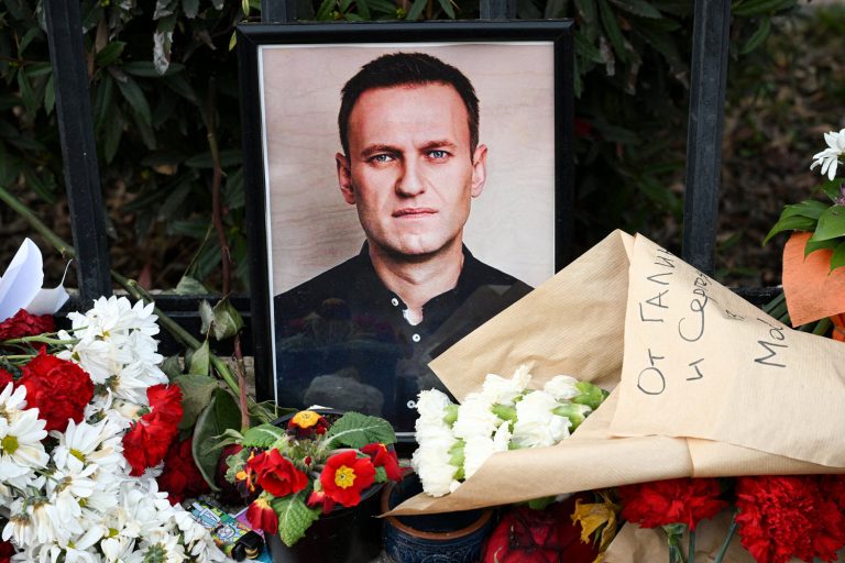 Why a dart frog poison believed to have killed Alexei Navalny points to the Kremlin