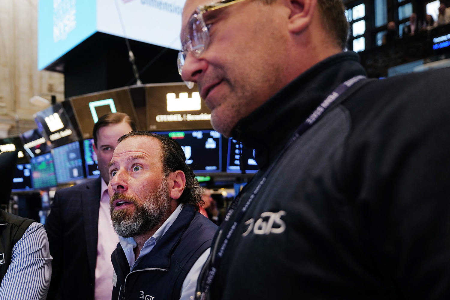 Oil soars past $113, stocks sell off after Trump's Iran war address contains no off ramp