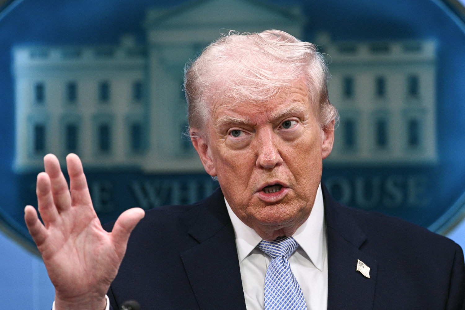 Dozens of Democrats call for Trump's removal after his Iran threats