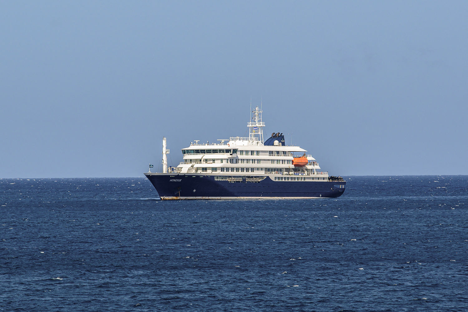 Suspected hantavirus infections leave 3 dead, several ill on a cruise ship in the Atlantic