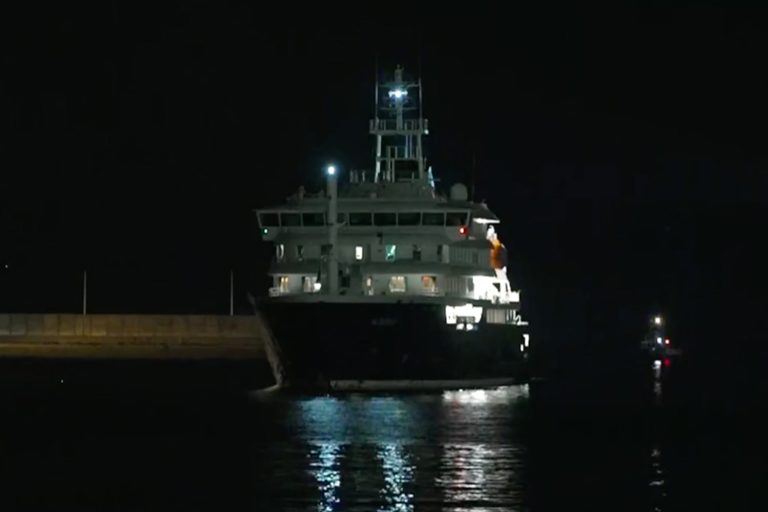 Hantavirus stricken cruise ship arrives in Tenerife