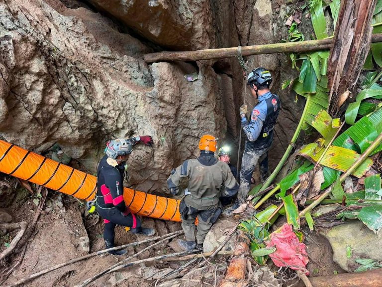 5 villagers stuck in a flooded cave for more than a week found alive in Laos, rescuers say